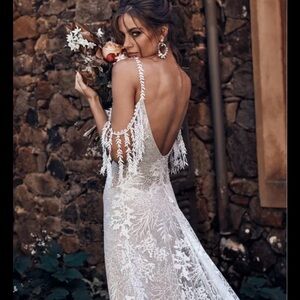 Grace Loves Lace Sol Gown (with chai lining) and Matching Sol Veil